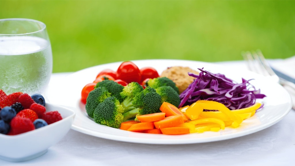 Eating More Of This May Help You Fight Colorectal Cancer, Study Finds