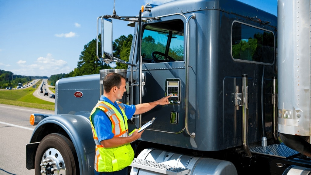 CVSA to Enforce New ELD‑Tampering Out‑of‑Service Rule April 1
